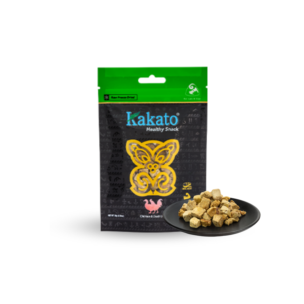 kakato freeze-dried snacks with four flavors including chicken breast, wild caught tuna, Atlantic salmon, and chicken & duck liver